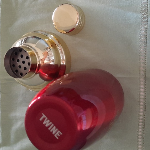 Twine 7660 rustic holiday cocktail shaker Red Mule - Picture 5 of 5